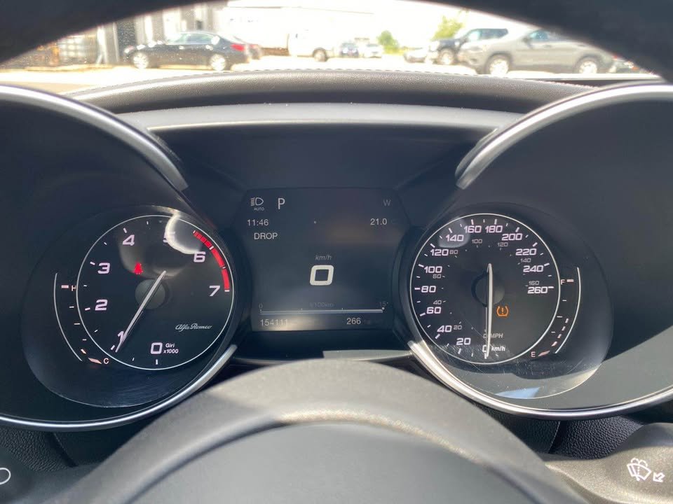 Alfa Romeo Sedan Giulia Q4